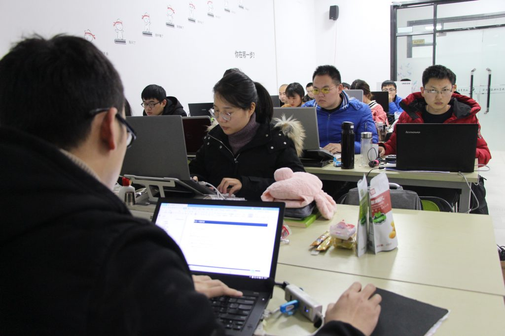电子科学专业渣渣转大数据开发后的圆满逆袭